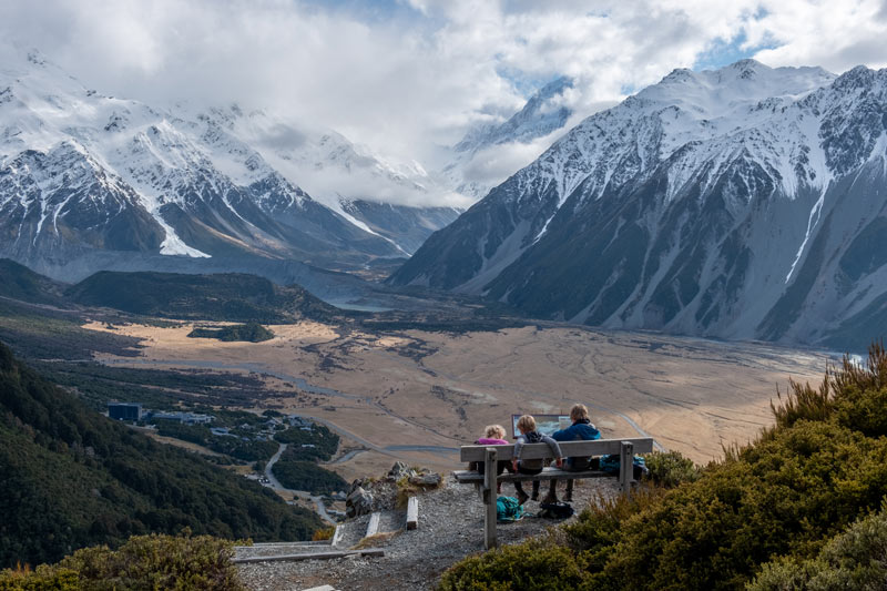 Read more about the article Red Tarns Track: 2 hour Mt Cook walk with Aoraki views